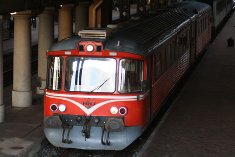 HHJ Y-tog på Århus H - 1 - afg. 1216 - 031107